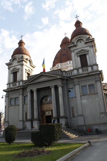  Catedrala Buna Vestire din Târgu-Mureş