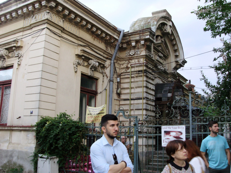 Exercițiu de redescoperire la pas a Bucureștiului