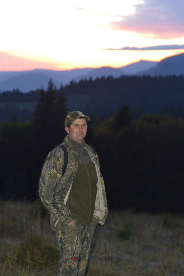 Comunitatea vânătorilor- Radu Coste