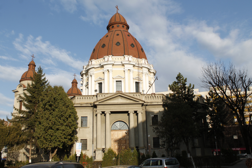  Catedrala Buna Vestire din Târgu-Mureş