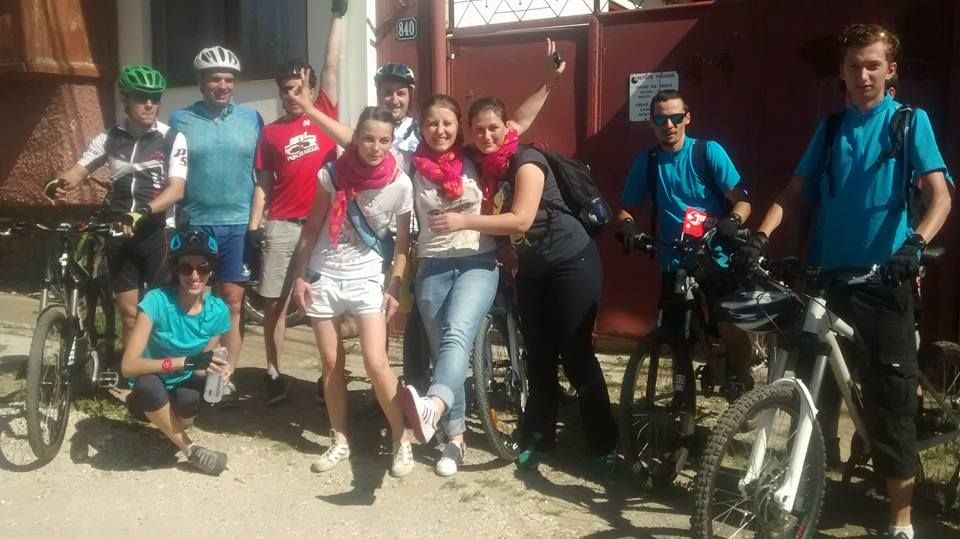 Vânătorii de mistere au pedalat prin Brașov