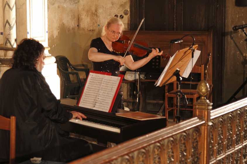 Concert de vioară şi pian la Sinagoga din Cetate