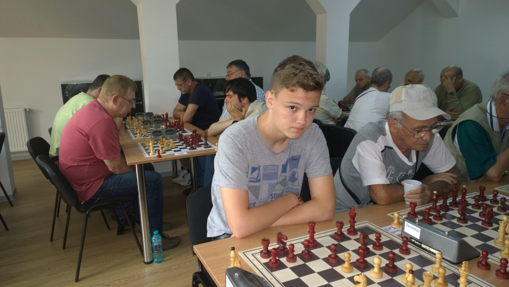 Turneul de şah de la cel mai mic la cel mai vârstnic