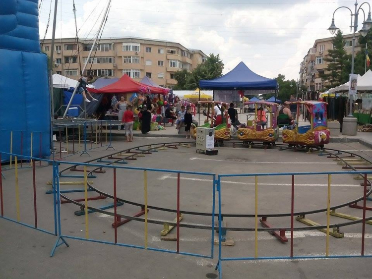 Festivalul târgurilor și al cântecului popular românesc