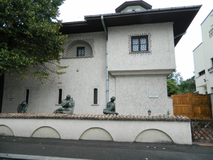 Casa cu Brâncuşi, Grigorescu, Picasso, Renoir şi Matisse