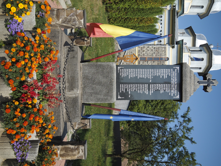 Monumentul Eroilor din satul Vătava