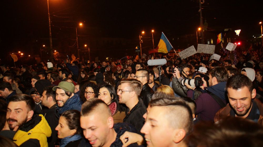 București. Imagini din a doua seară de proteste